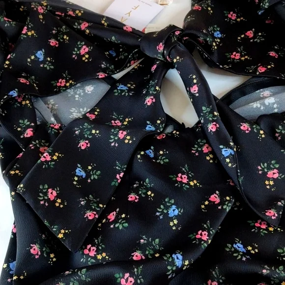 Wayf Tie Front Cutout Dress Black Blue Rose Small Print Floral. Large. Satiny - Picture 12 of 16